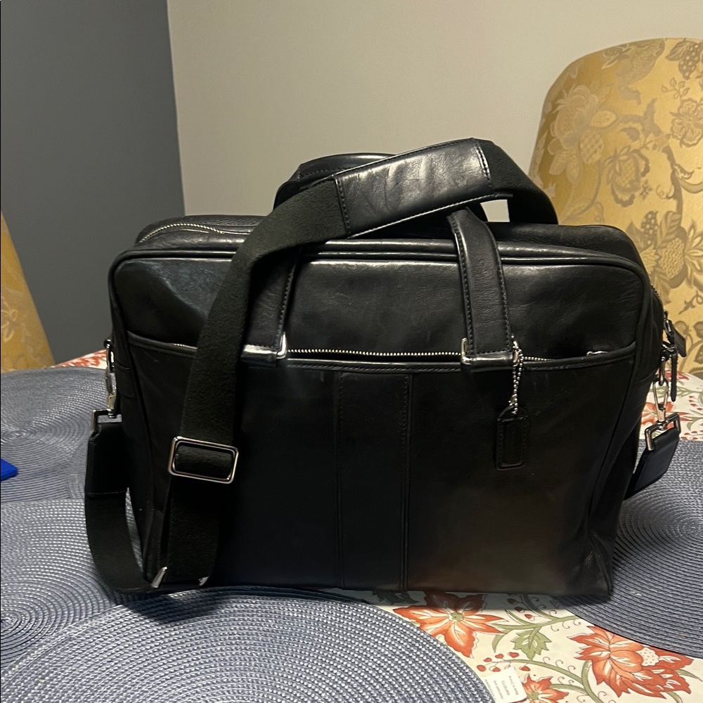Coach  Black Leather Men's cross  Bag